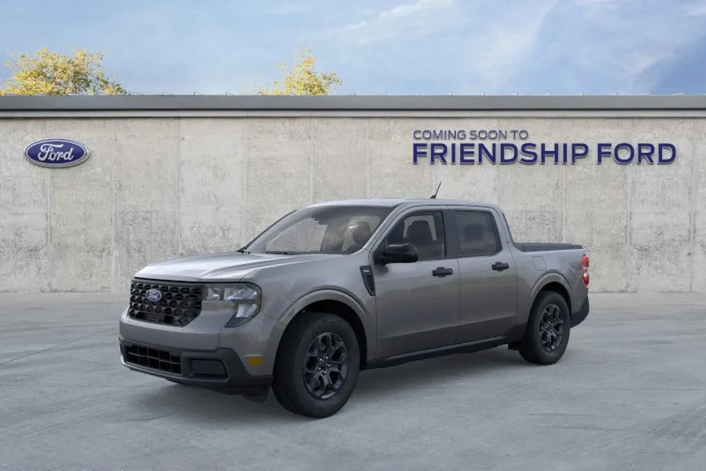 2025 Ford Maverick XLT photo 1