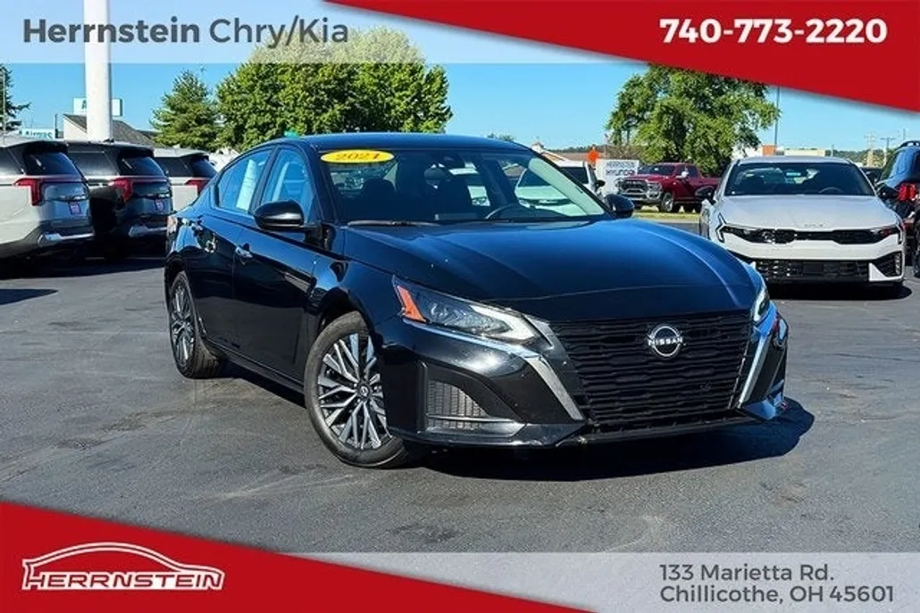 2024 Nissan Altima SV photo 1