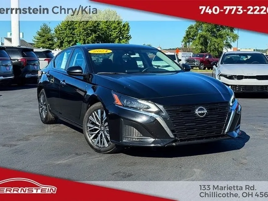 2024 Nissan Altima SV photo 1