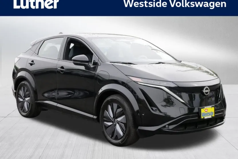 2023 Nissan ARIYA Platinum photo 1