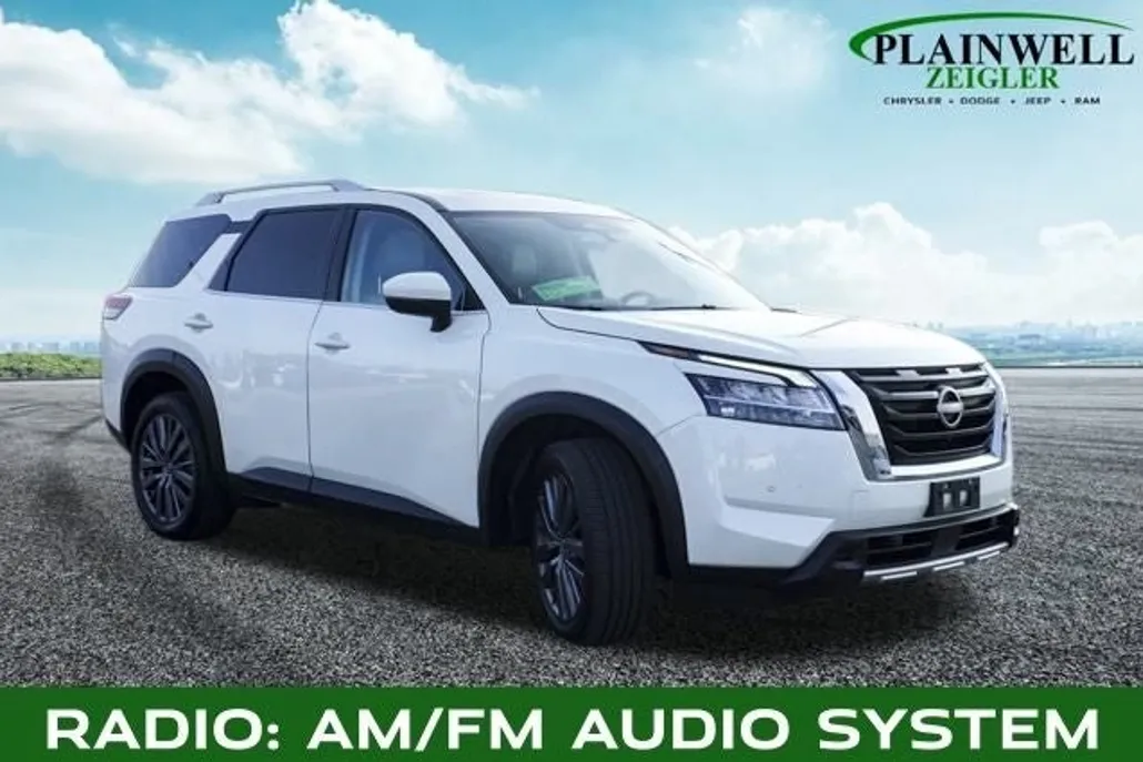 2023 Nissan Pathfinder SL photo 1