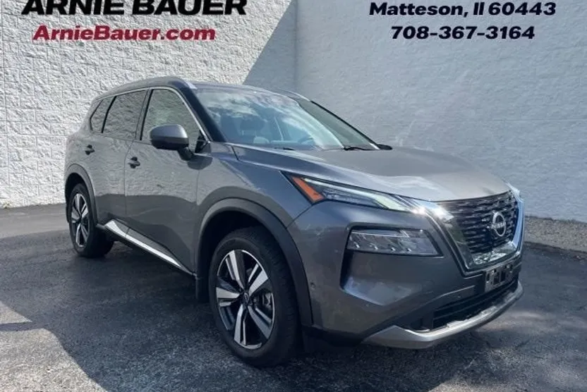 2023 Nissan Rogue SL photo 1