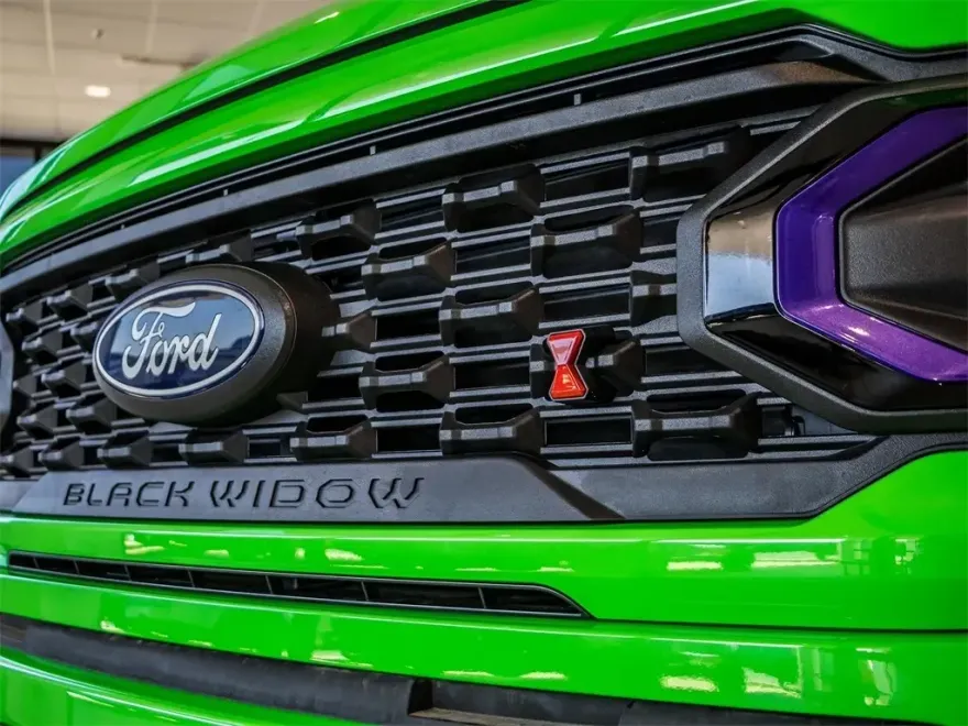 2025 Ford F-150 XL photo 1