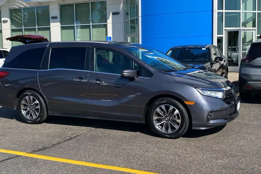 2023 Honda Odyssey EX-L photo 1