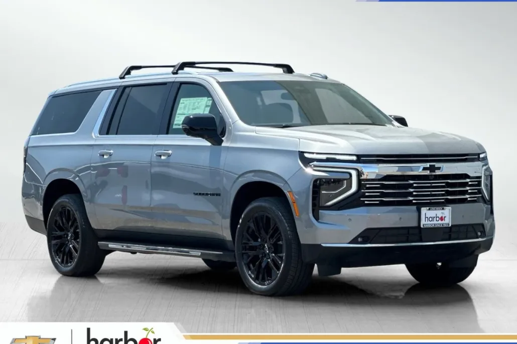 2025 Chevrolet Suburban Premier photo 1