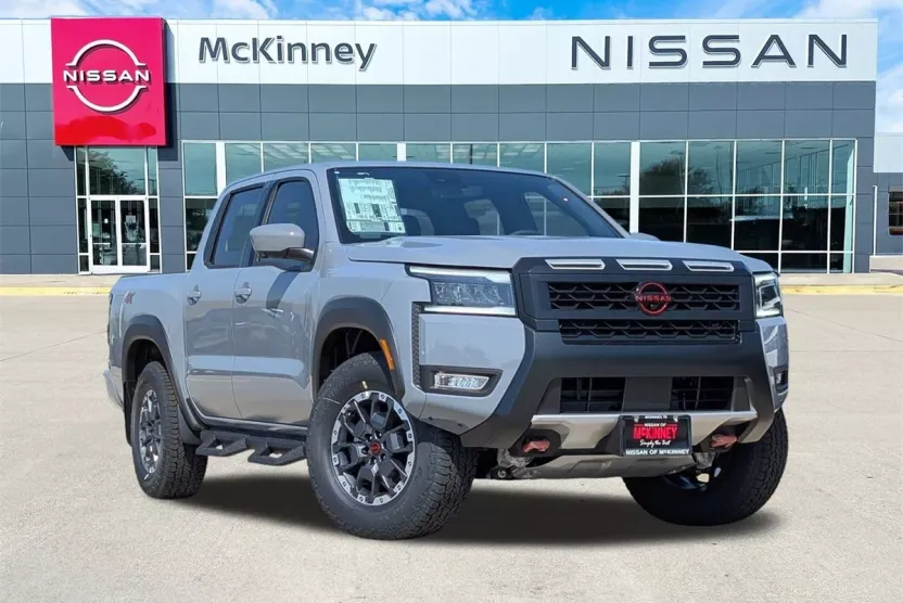 2026 Nissan Frontier photo 1