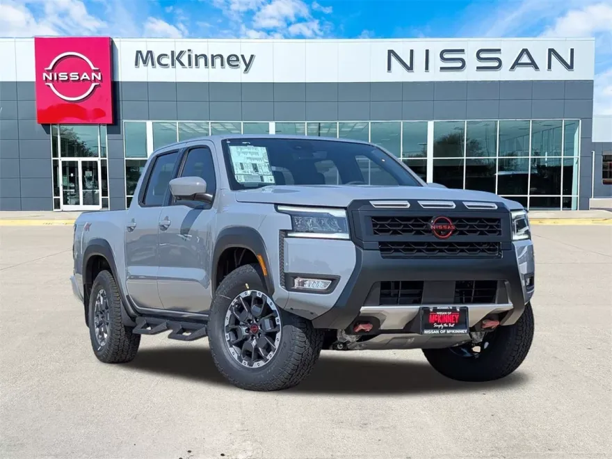 2026 Nissan Frontier photo 1