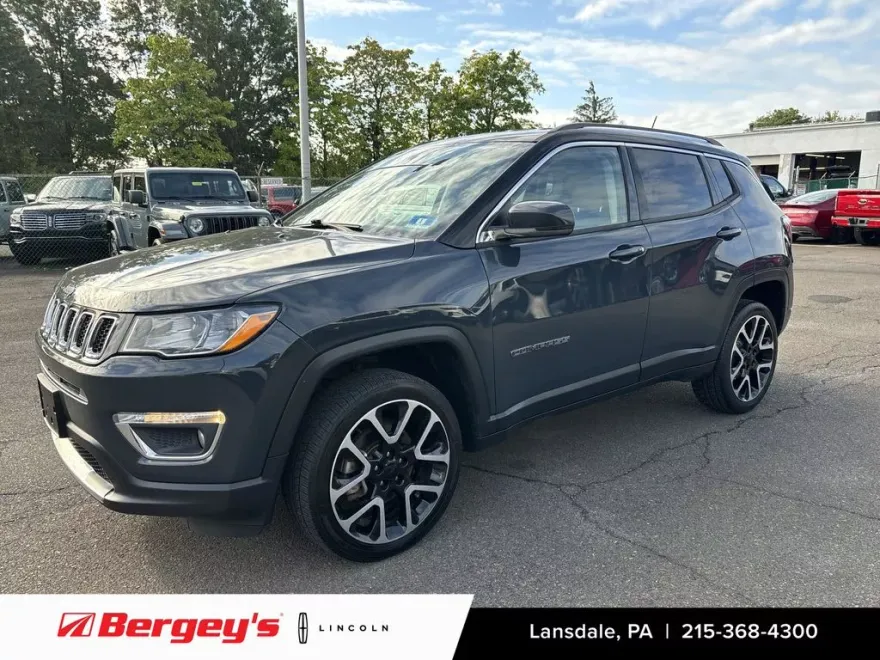 2018 Jeep Compass Limited photo 1