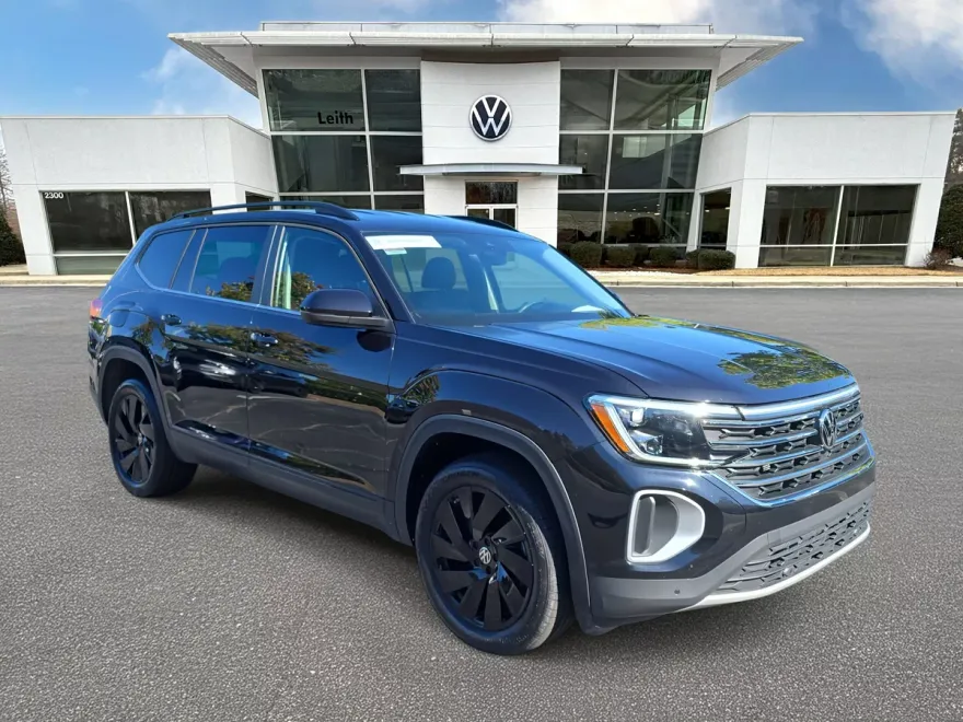 2024 Volkswagen Atlas SE Technology photo 1