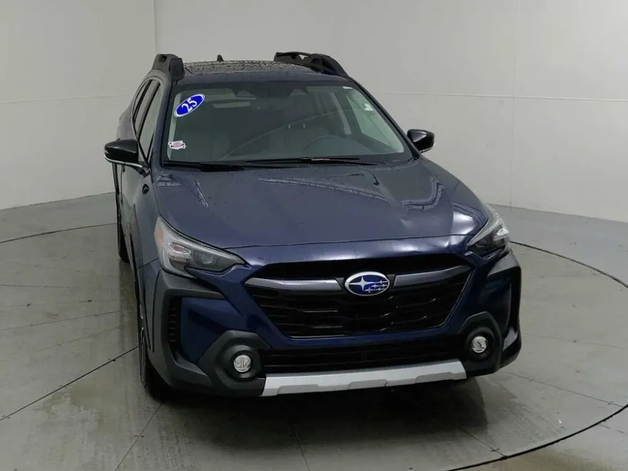 2025 Subaru Outback Limited photo 1