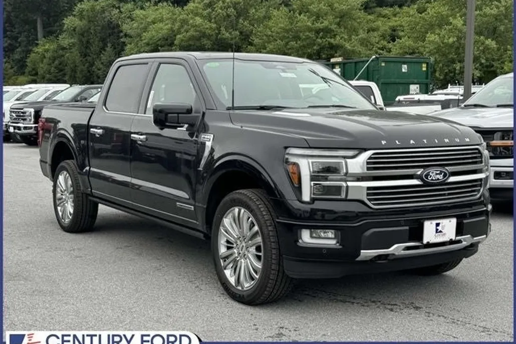 2025 Ford F-150 Platinum photo 1