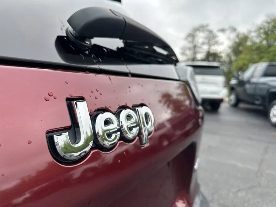 2019 Jeep Cherokee Latitude photo 1