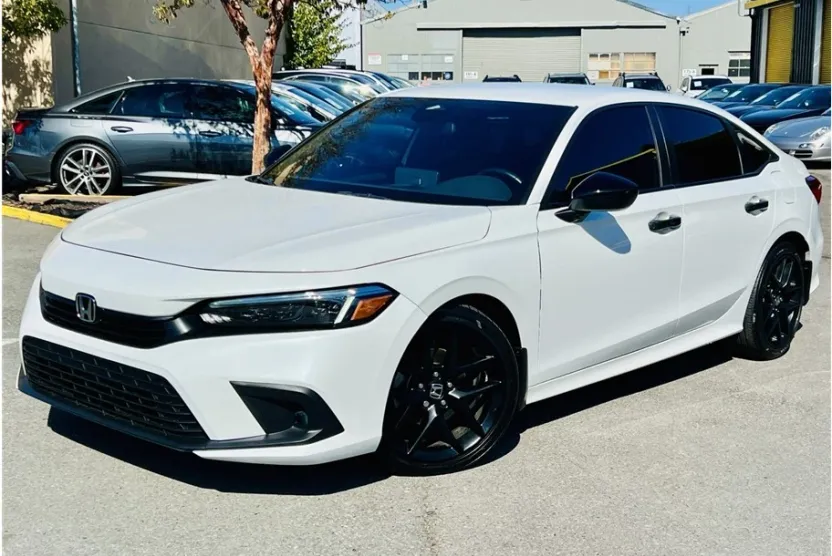 2023 Honda Civic Sport photo 1