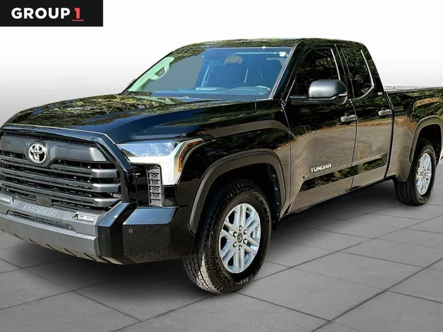 2022 Toyota Tundra SR5 photo 1