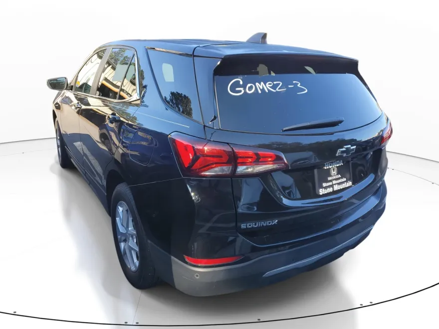 2022 Chevrolet Equinox LT photo 1