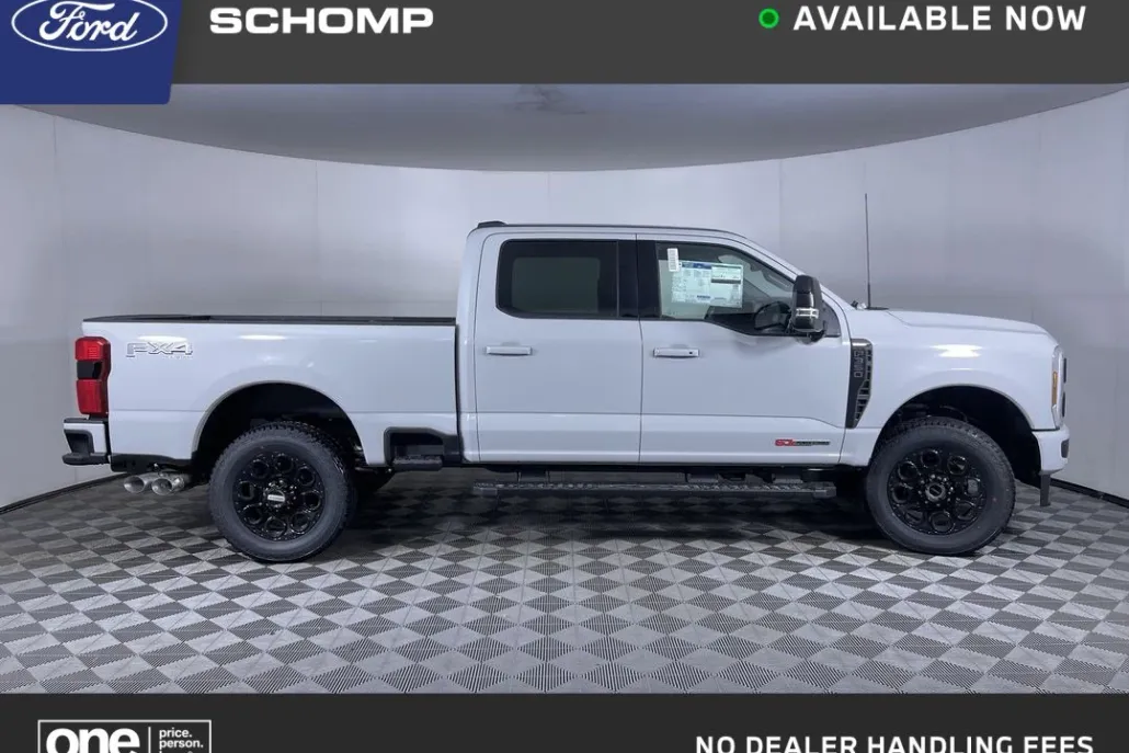 2025 Ford F-350 Lariat photo 1