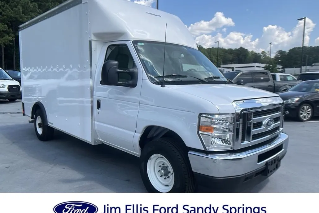 2025 Ford E-350 Base photo 1