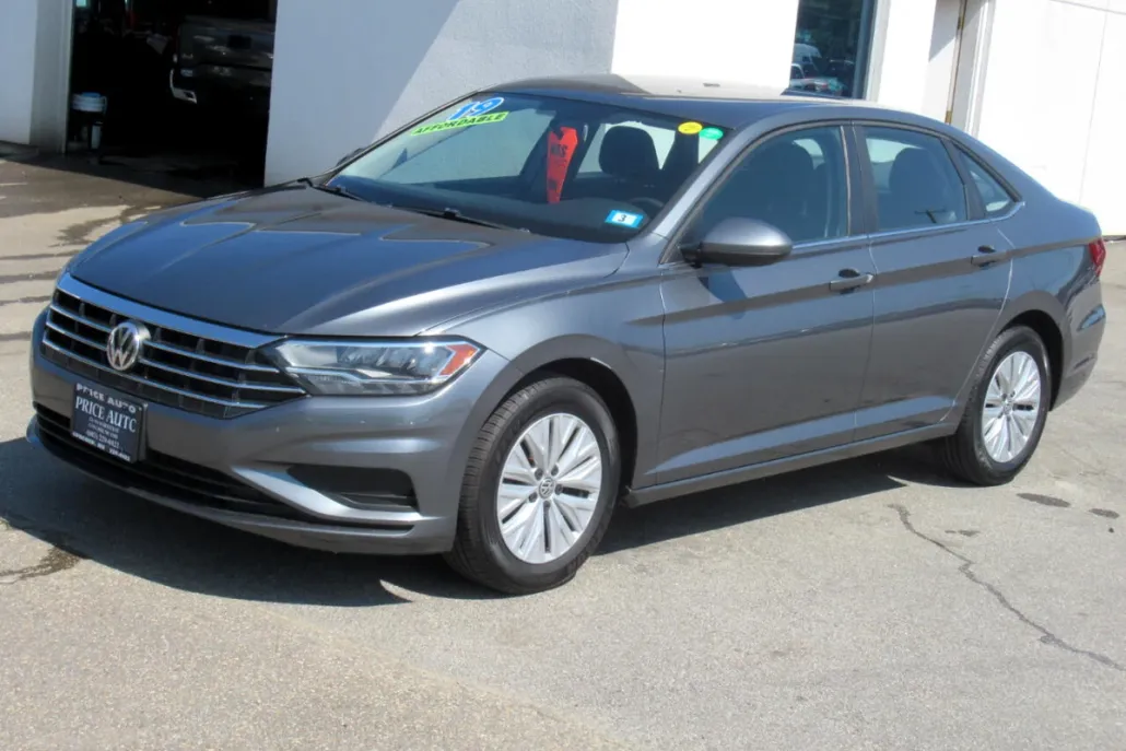 2019 Volkswagen Jetta S photo 1