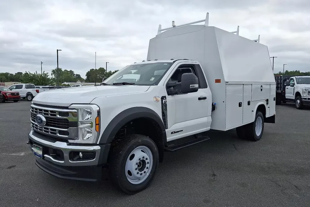 2024 Ford F-550 XL photo 1