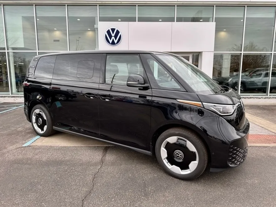 2025 Volkswagen ID. Buzz Pro S photo 1