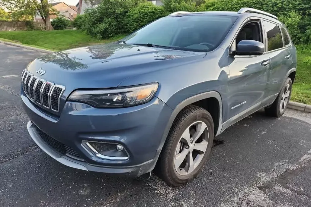 2020 Jeep Cherokee Limited photo 1