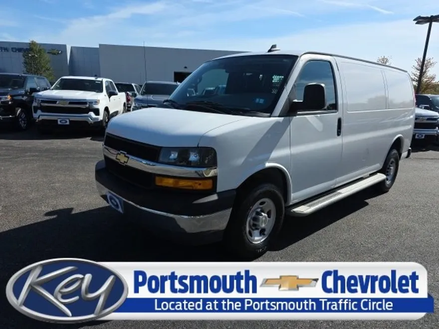 2023 Chevrolet Express 2500 Van photo 1