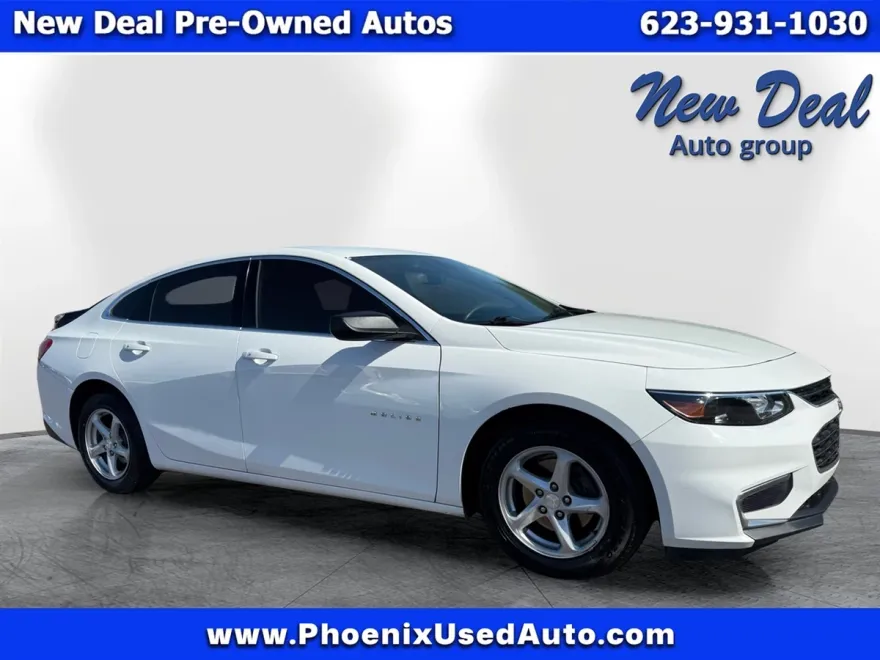 2016 Chevrolet Malibu LS photo 1