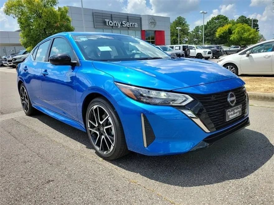 2025 Nissan Sentra SR photo 1