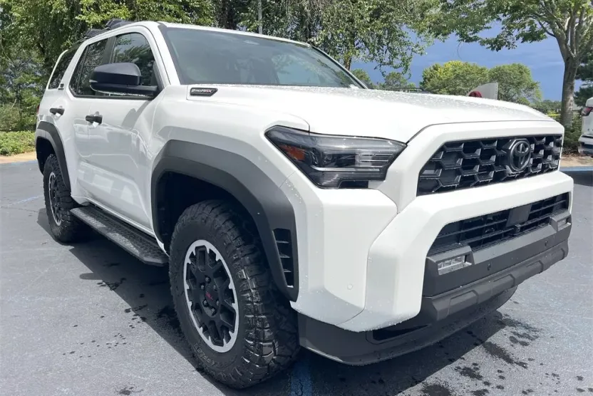 2025 Toyota 4Runner photo 1