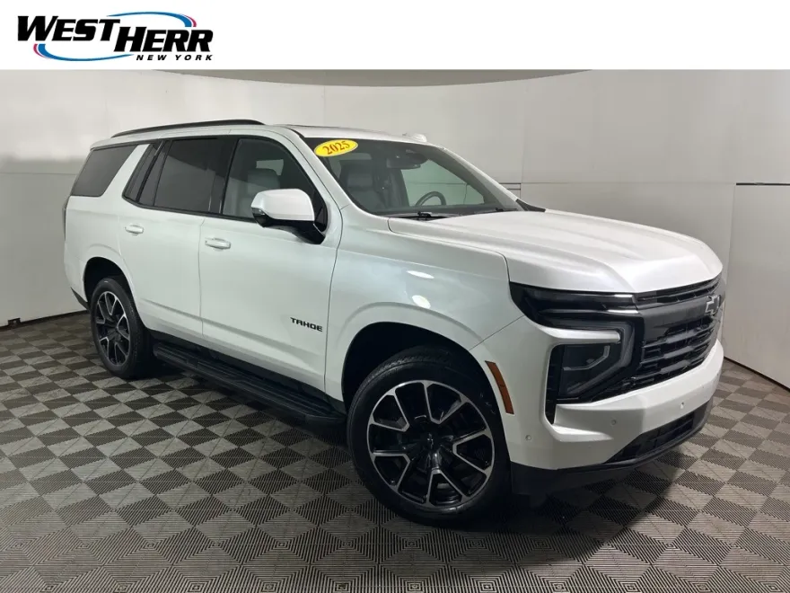 2025 Chevrolet Tahoe RST photo 1