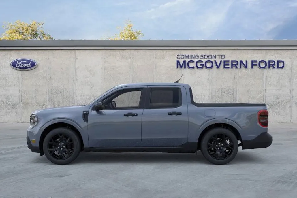 2025 Ford Maverick XLT photo 1