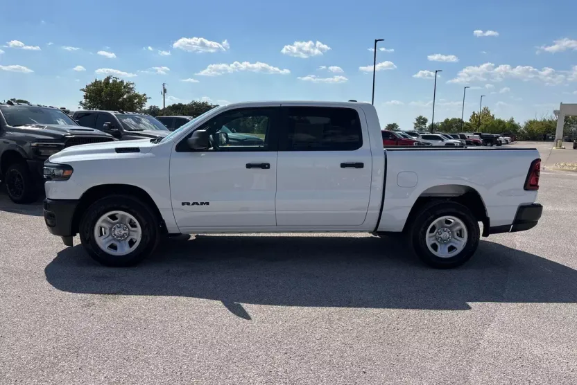 2025 Ram 1500 Tradesman photo 1