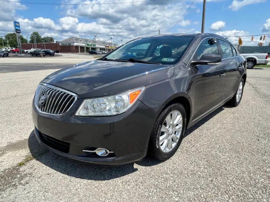 2013 Buick LaCrosse Leather photo 1