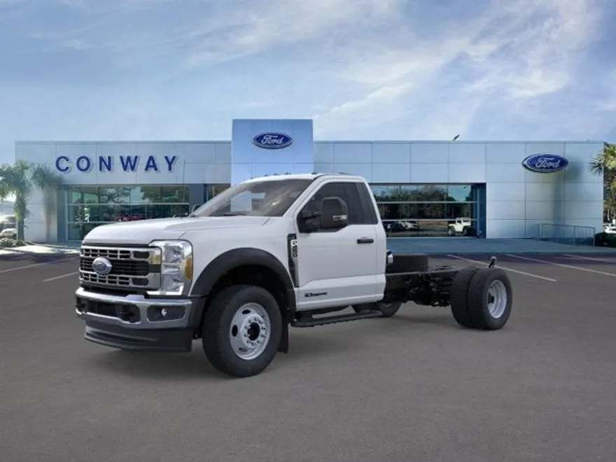 2025 Ford F-450 photo 1