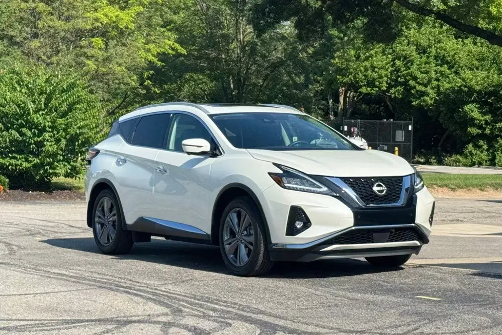 2024 Nissan Murano Platinum photo 1