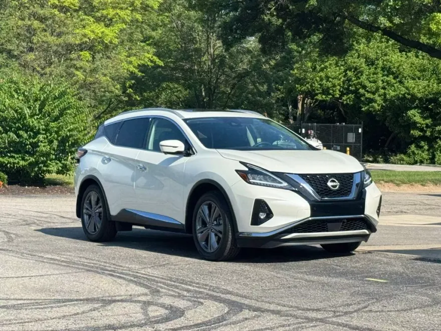 2024 Nissan Murano Platinum photo 1