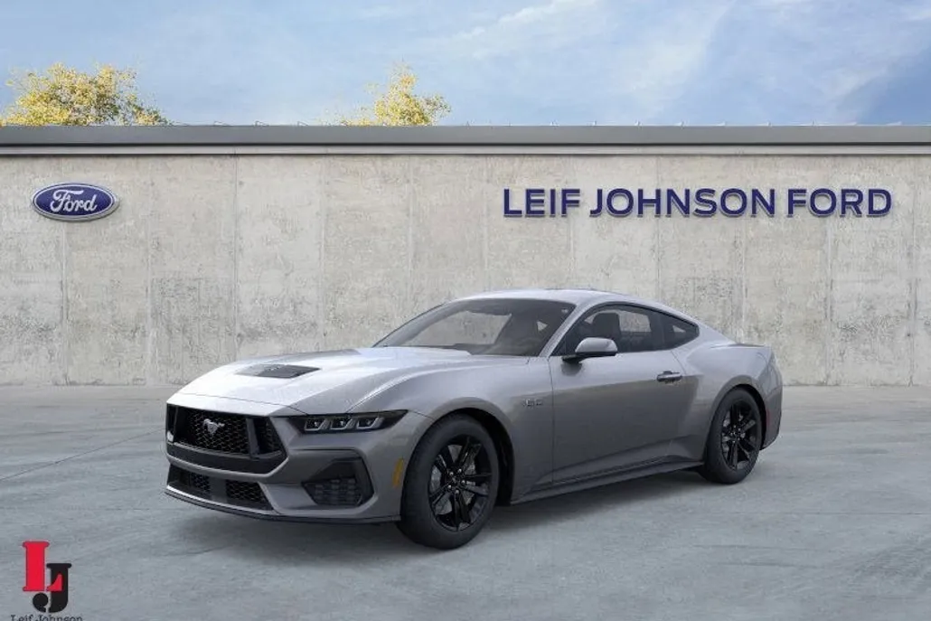2025 Ford Mustang GT photo 1