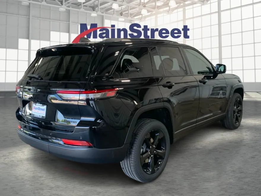 2025 Jeep Grand Cherokee Limited photo 1