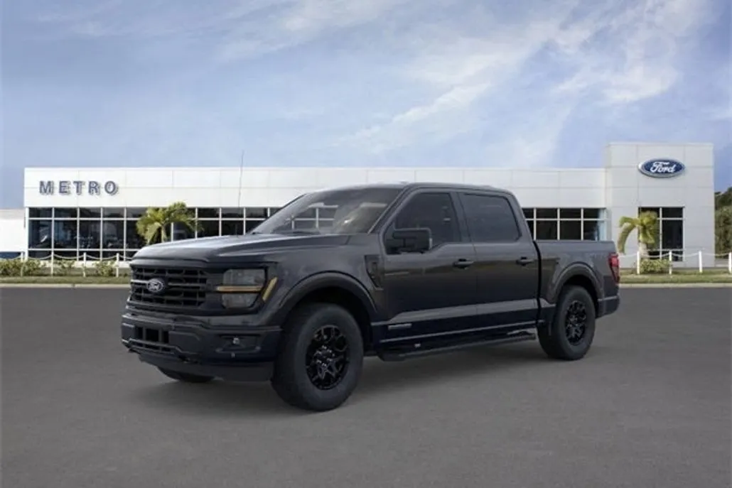 2025 Ford F-150 XLT photo 1