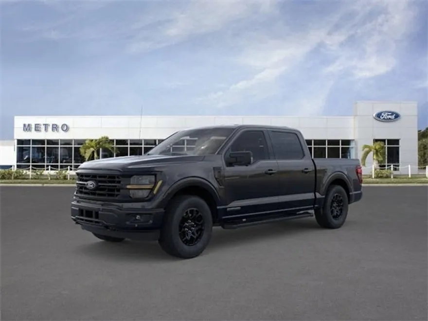2025 Ford F-150 XLT photo 1