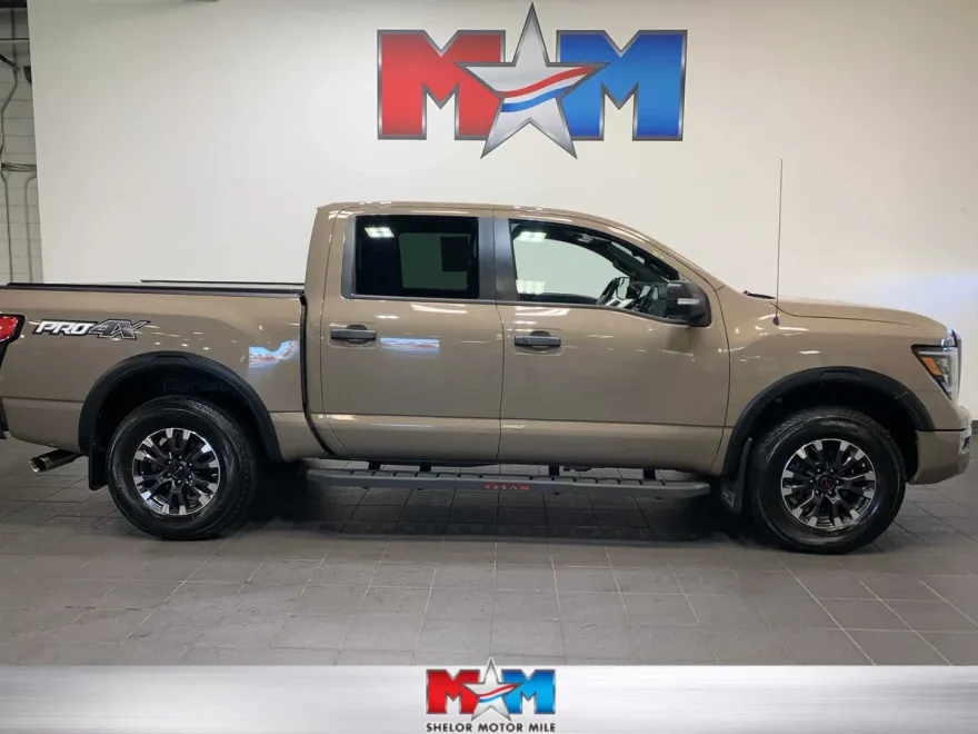 2021 Nissan Titan PRO-4X photo 1