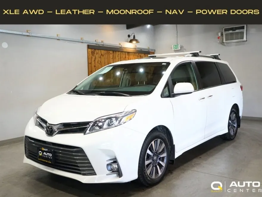 2019 Toyota Sienna Limited XLE Premium photo 1