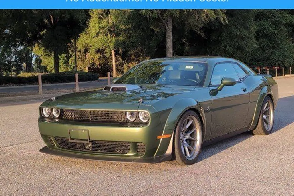 2023 Dodge Challenger R/T Scat Pack Widebody photo 1