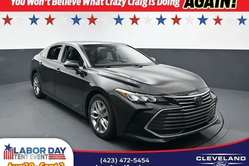 2021 Toyota Avalon XLE photo 1