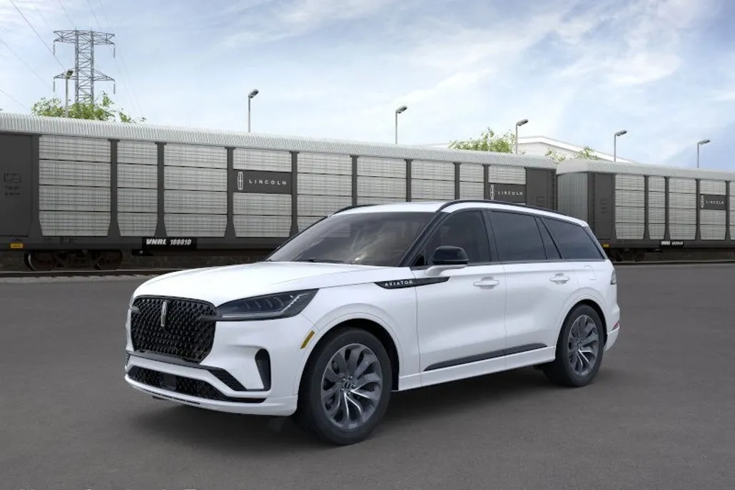 2025 Lincoln Aviator Premiere photo 1