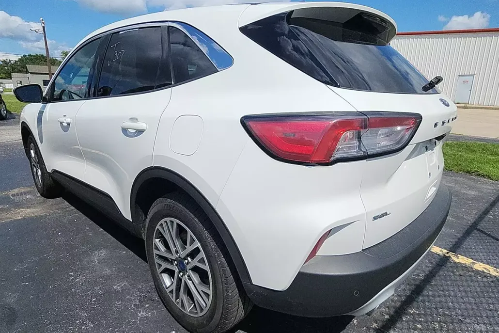 2022 Ford Escape SEL photo 1