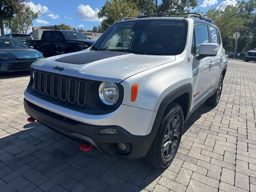 2018 Jeep Renegade Trailhawk photo 1