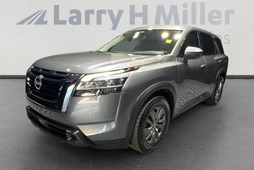 2022 Nissan Pathfinder S photo 1