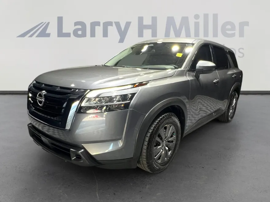 2022 Nissan Pathfinder S photo 1