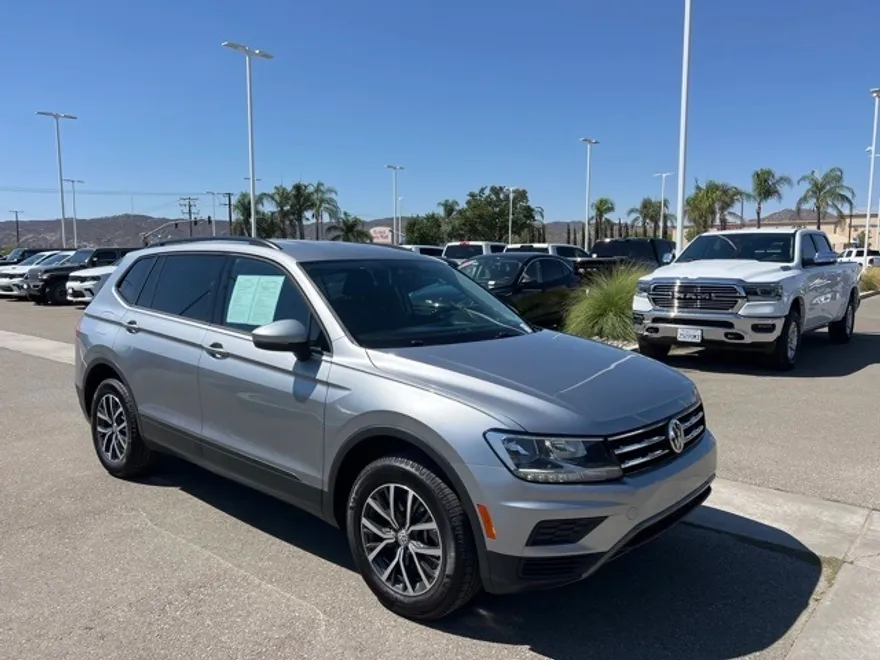 2021 Volkswagen Tiguan S photo 1